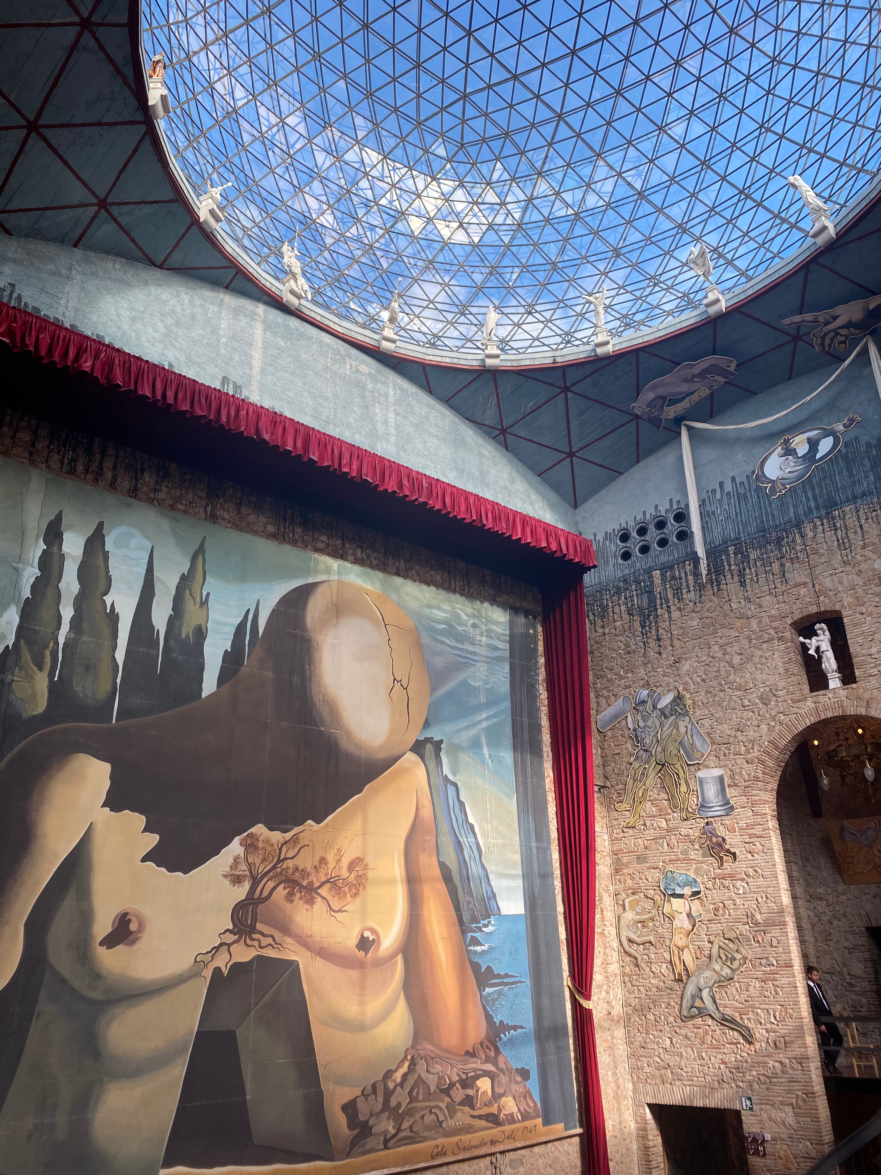 Dalí Triangle Itinerary from Madrid (3 Days in Spain)
